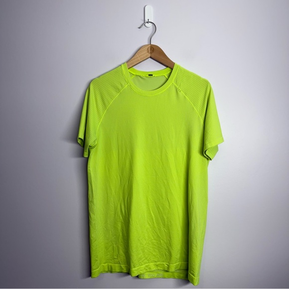 Lululemon Metal Vent Tech Short Sleeve Shirt Highlight Yellow Size Medium - Picture 1 of 4